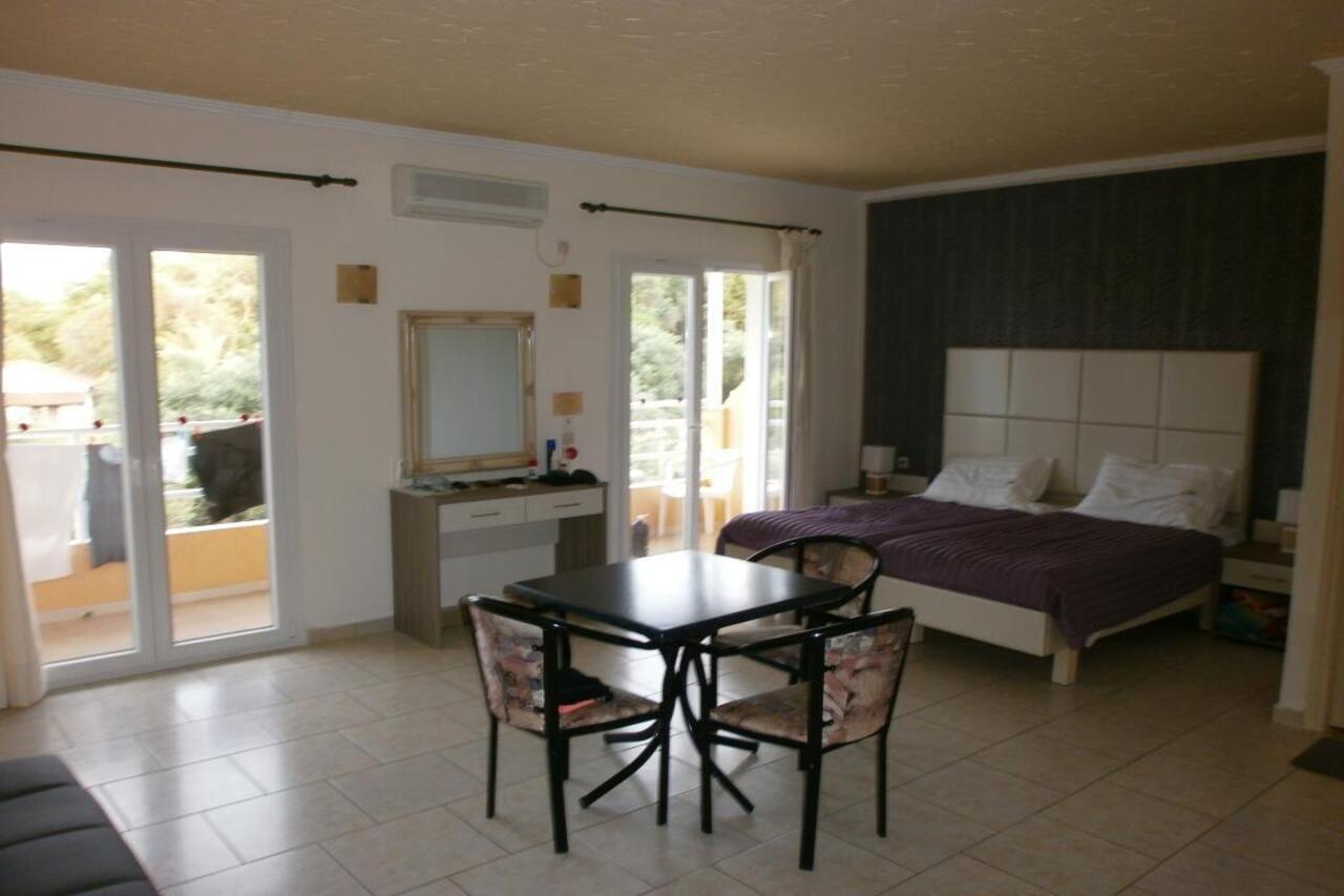 Kerkyra Beach Hotel & Apartments Benitses  Exterior foto
