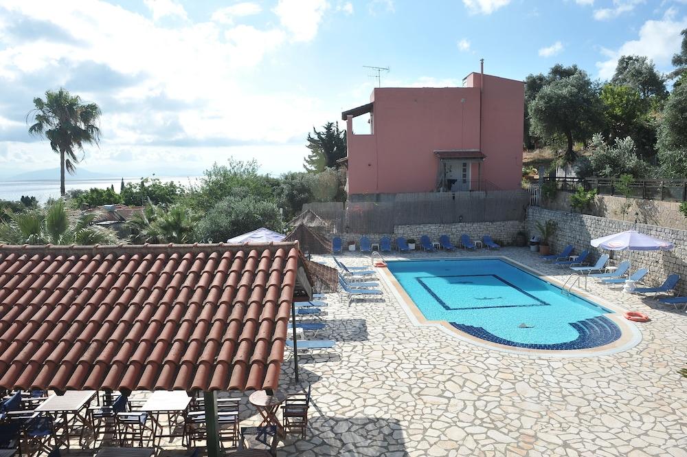 Kerkyra Beach Hotel & Apartments Benitses  Exterior foto