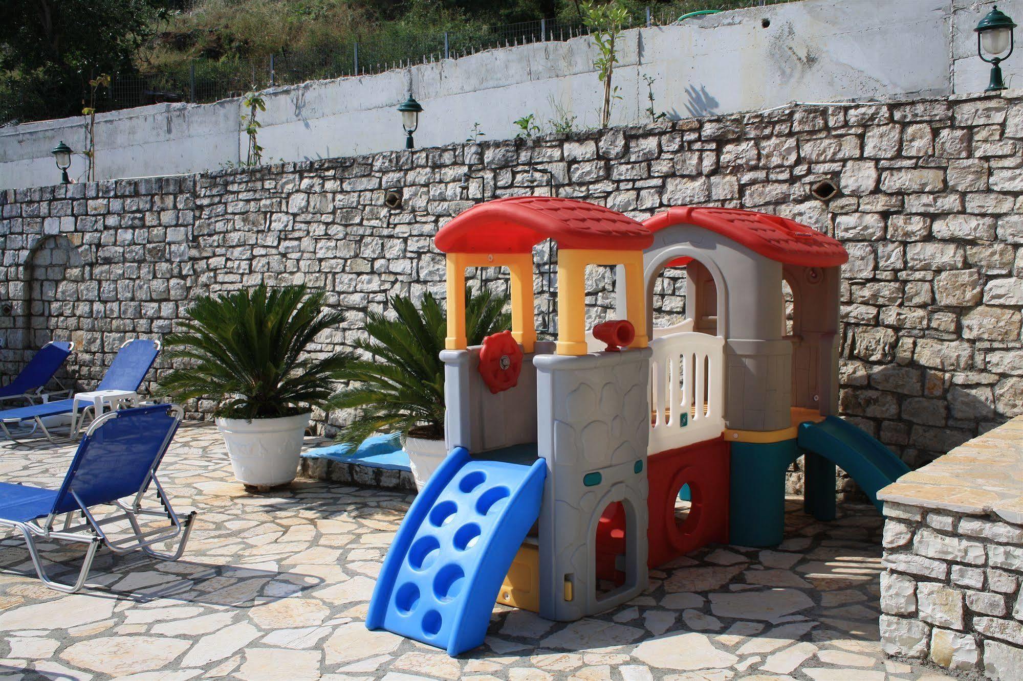 Kerkyra Beach Hotel & Apartments Benitses  Exterior foto