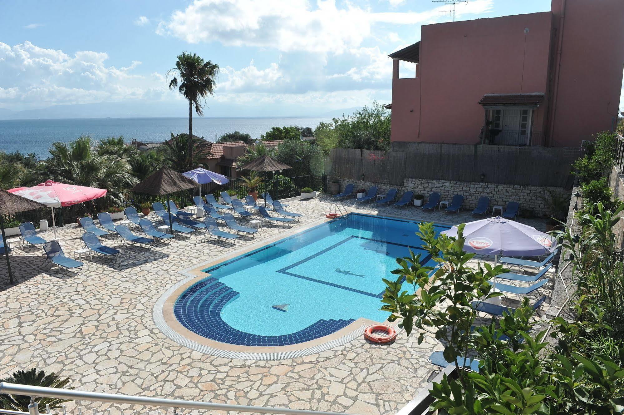 Kerkyra Beach Hotel & Apartments Benitses  Exterior foto